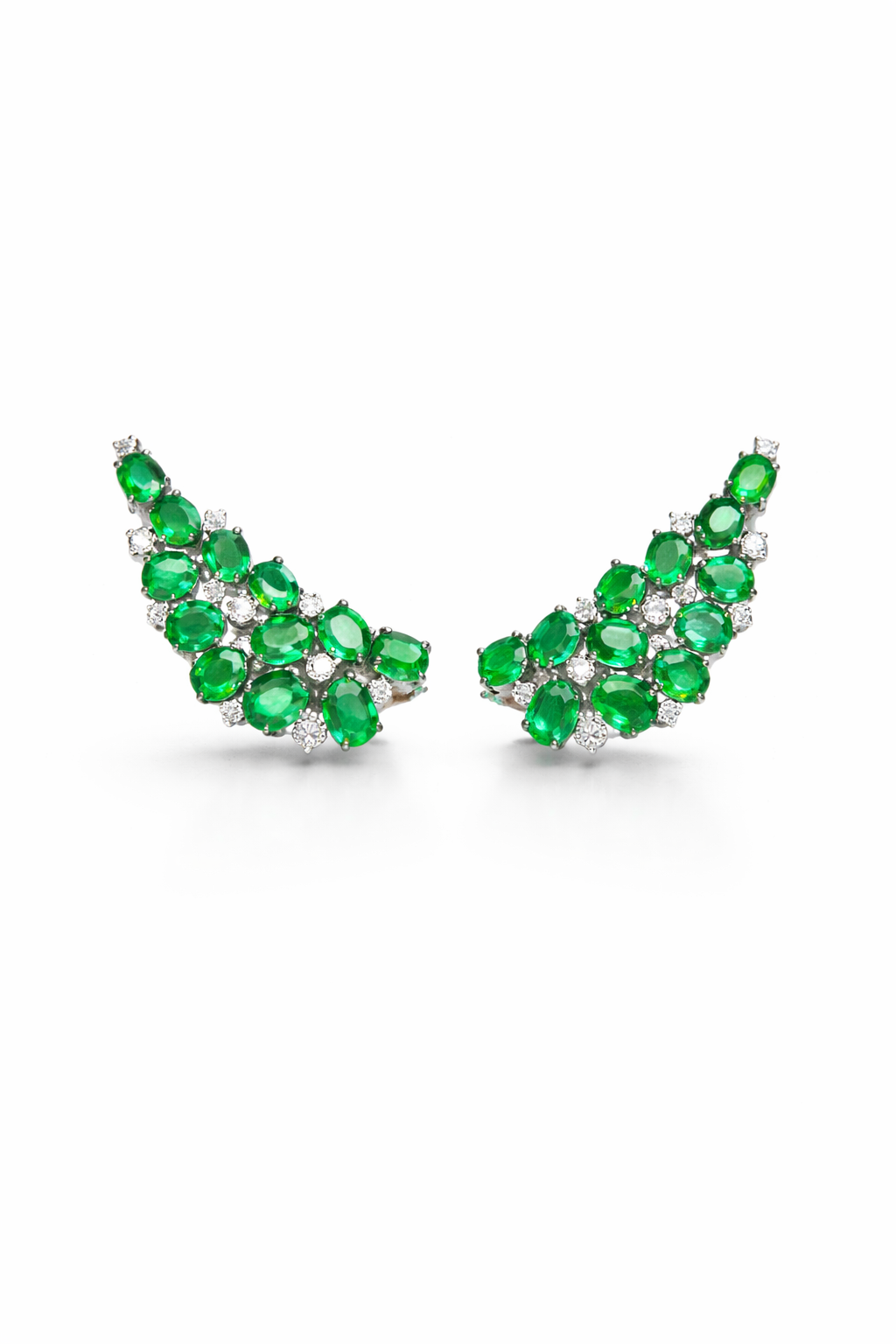 Ear Cuff em Esmeraldas e Diamantes